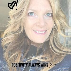 Meet your Posher, Lois